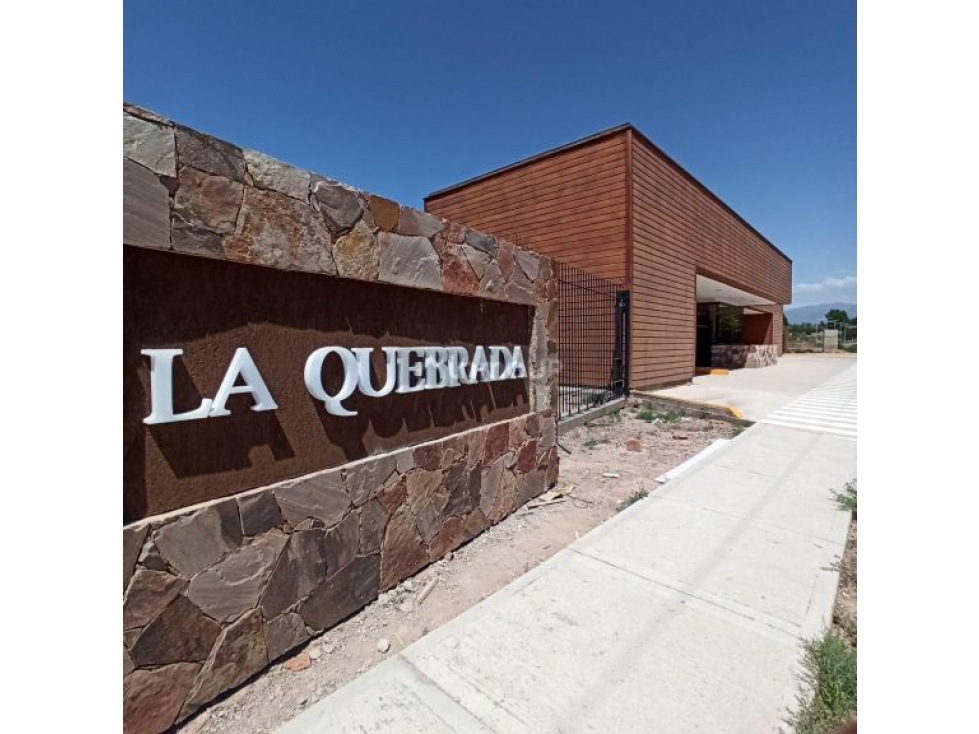 CASA EN B° PRIVADO LA QUEBRADA - 1
