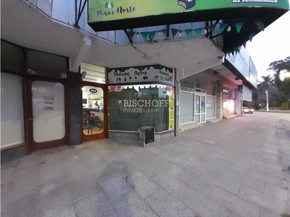 LOCAL COMERCIAL + ESPACIO AEREO EN VENTA, SOBRE AVENIDA BUENOS AIRES