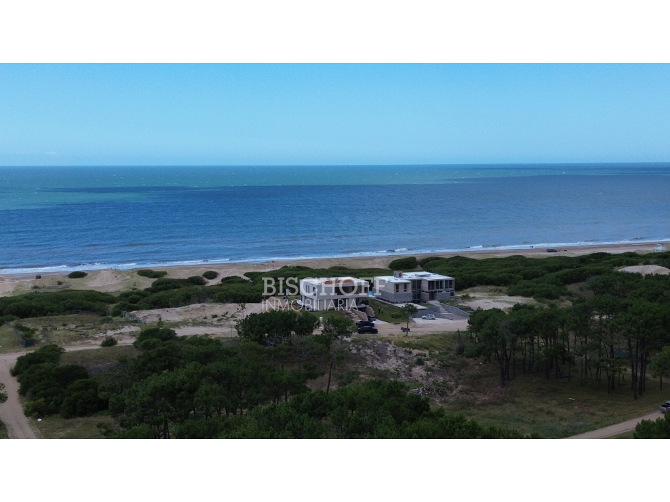 VENTA DE LOTE PREMIUN SOBRE 2da LINEA DE MAR VILLAROBLES - 3