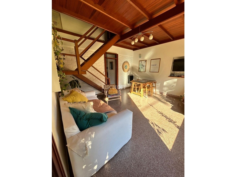 CASA DE 3 AMBIENTES EN BARRIO NORTE + DEPTO. TODOS LOS SERVICIOS - 3
