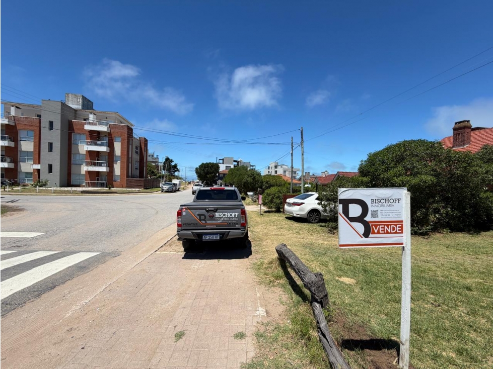 LOTE MULTIFAMILIAR EN MAR DE OSTENDE - 2