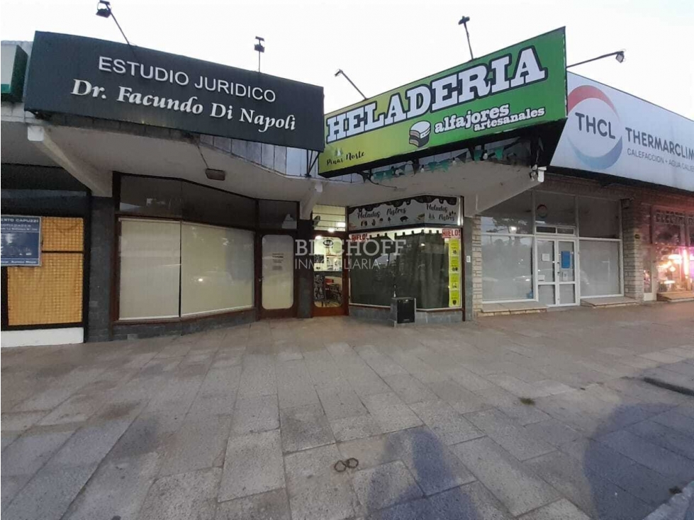 LOCAL COMERCIAL + ESPACIO AEREO EN VENTA, SOBRE AVENIDA BUENOS AIRES — foto 2