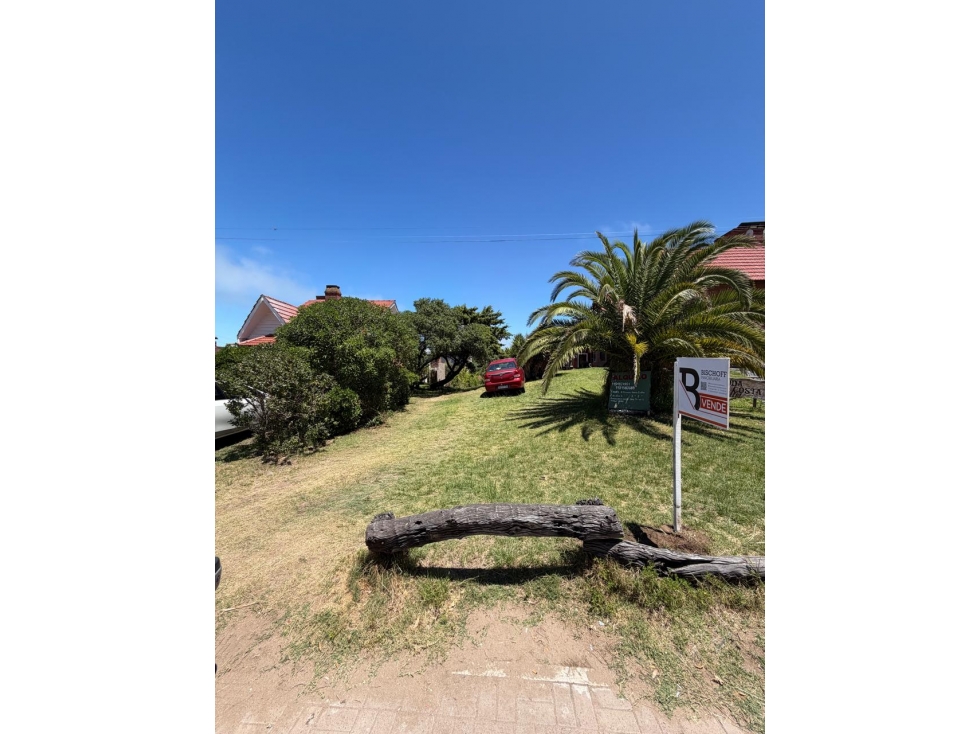 LOTE MULTIFAMILIAR EN MAR DE OSTENDE - 4