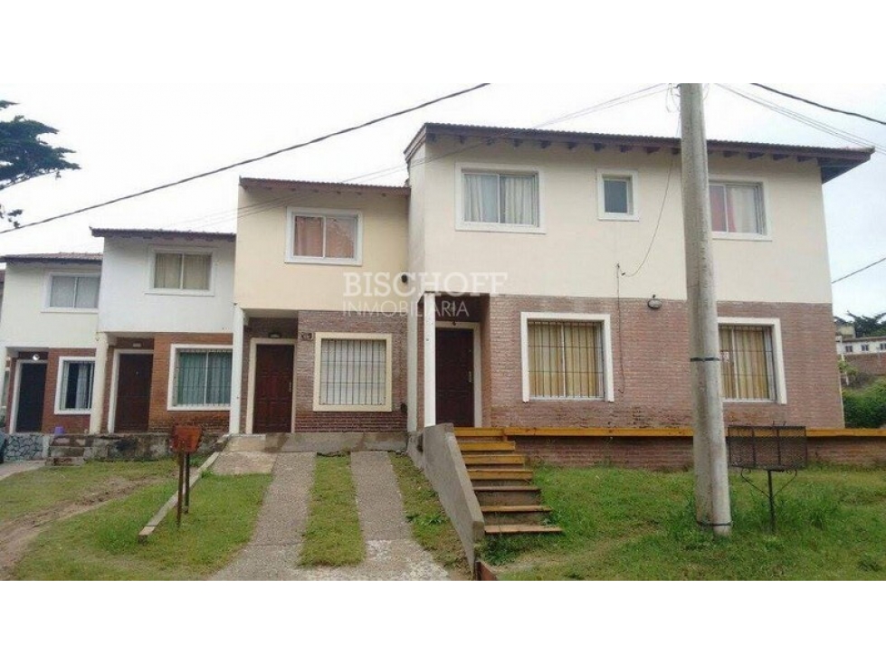 VENTA DE DUPLEX 3 AMBIENTES, TODOS LOS SERVICIOS - 1