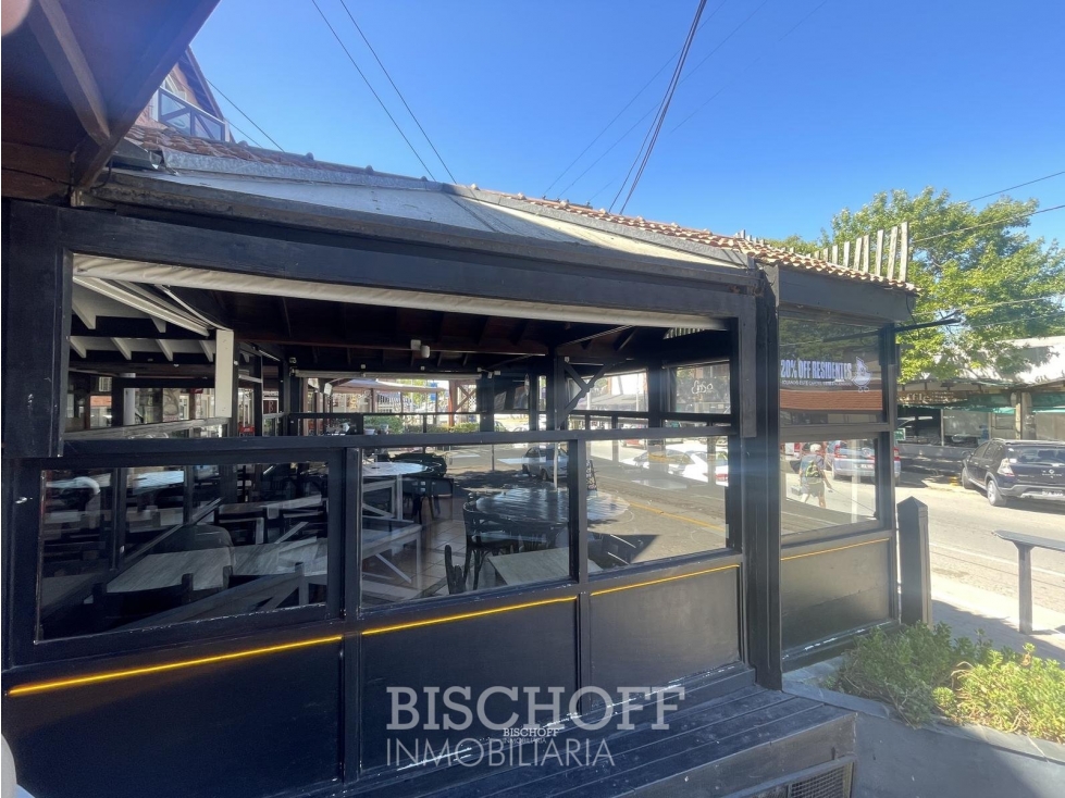 LOCAL COMERCIAL SOBRE AV. SHAW PINAMAR - 4