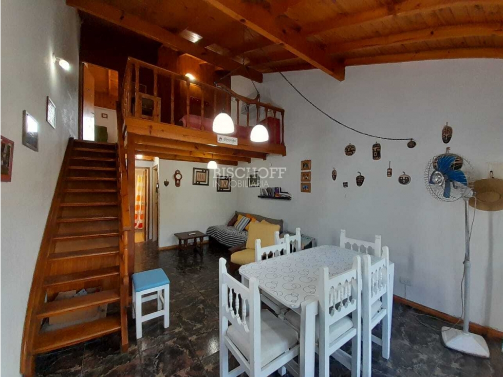 DUPLEX DE 2 AMBIENTES CON ENTREPISO Y PATIO CON PARRILLA - 2