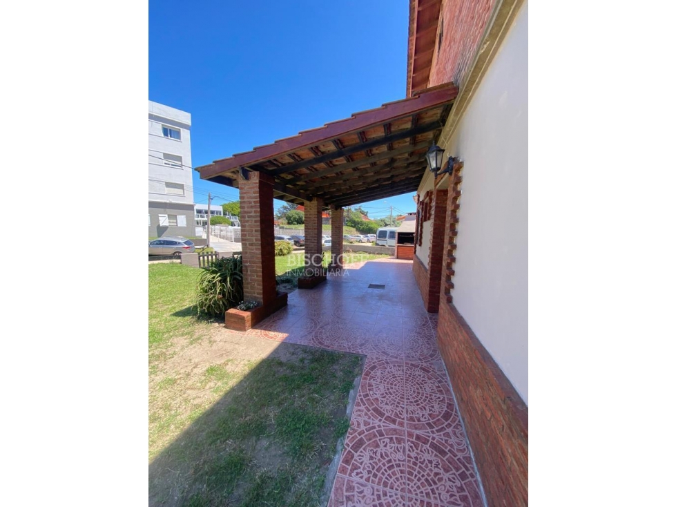 DÚPLEX DE 4 AMBIENTES, TODOS LOS SERVICIOS A MTRS DEL MAR — foto 5