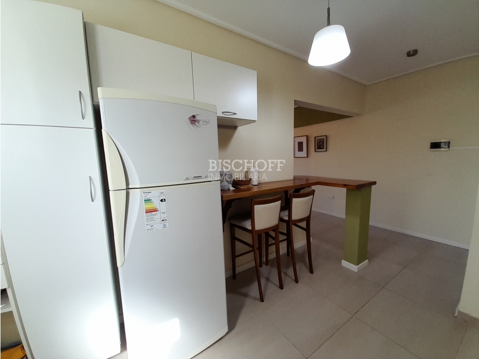 EXCELENTE DEPARTAMENTO 3 AMBIENTES SOBRE AVENIDA 3 - 4