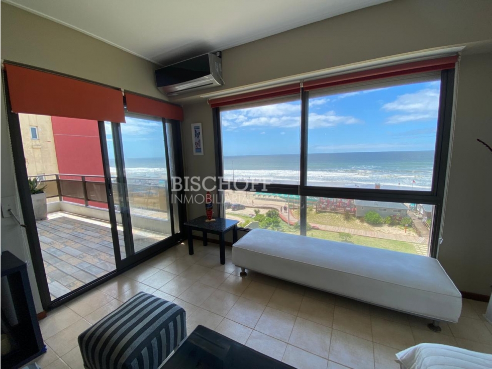 DEPARTAMENTO DE 3 AMBIENTES CON VISTA AL MAR Y COCHERA — foto 4
