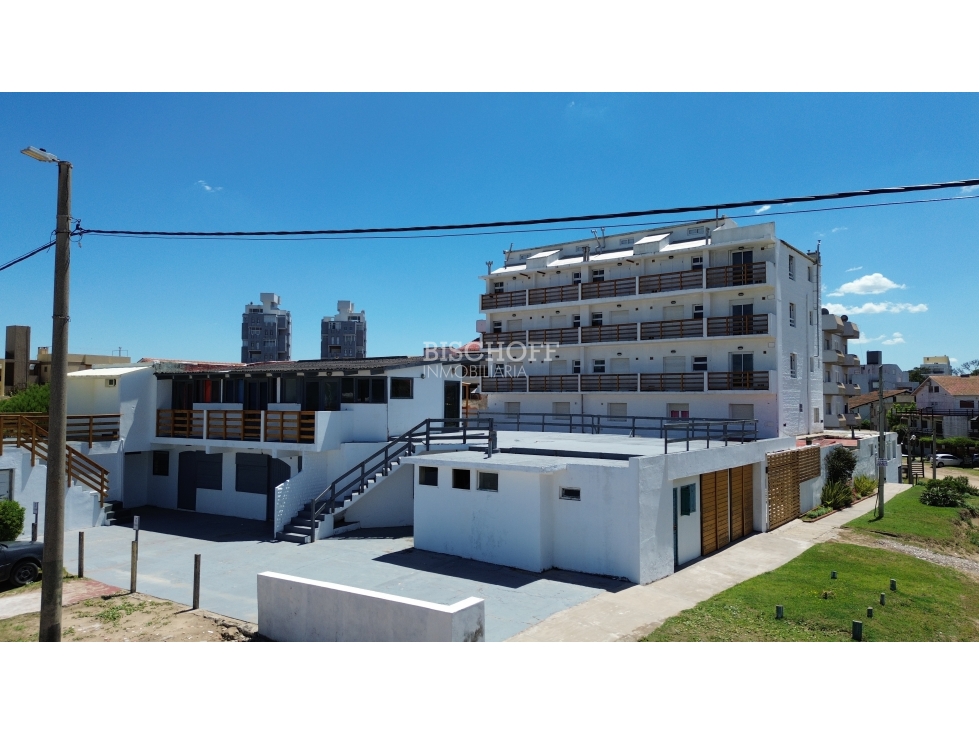 VENTA EN BLOCK DE EDIFICIO CON DEPARTAMENTOS FRENTE AL MAR - 2