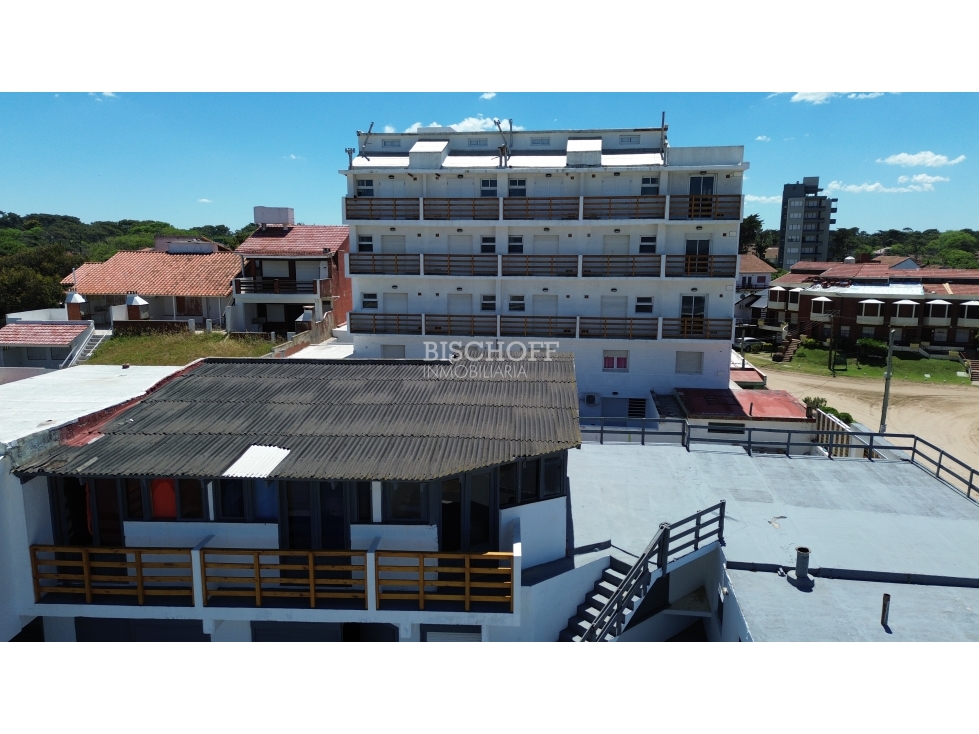 VENTA EN BLOCK DE EDIFICIO CON DEPARTAMENTOS FRENTE AL MAR - 3