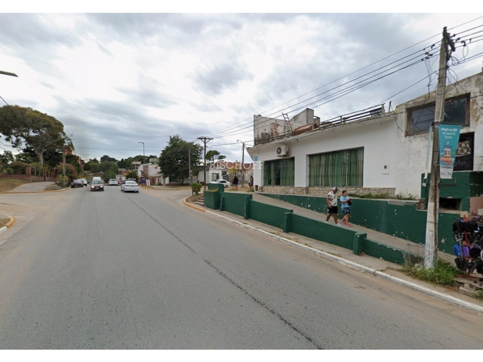 VENTA EN BLOCK LOCAL + VIVIENDA + DOS DEPARTAMENTOS - 3