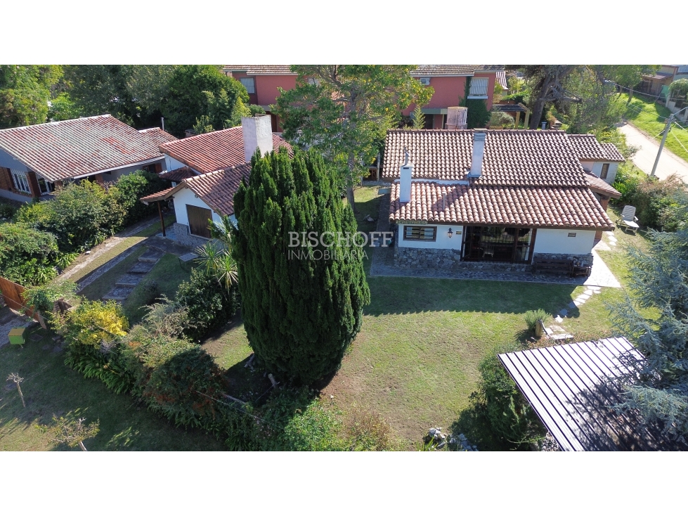 VENTA EN BLOCK DE DOS CASAS, ZONA CENTRO — foto 3