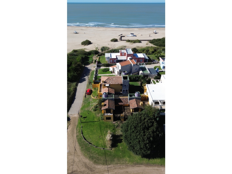 VENTA EN BLOCK DE 2 DUPLEX, EXCELENTES. BARRIO NORTE — foto 4