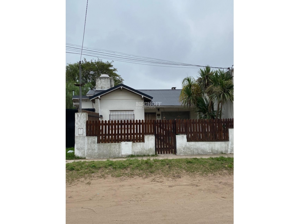 CASA DE 3 AMBIENTES, TODOS LOS SERVICIOS - 3