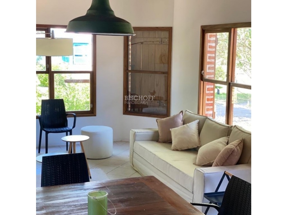 EXCELENTE CASA DE 4 AMBIENTES EN BARRIO NORTE — foto 6