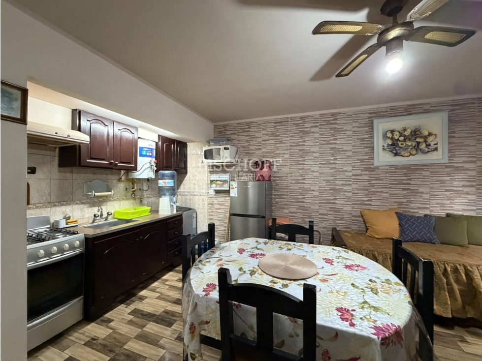 DEPARTAMENTO 2 AMBIENTES RECICLADO EN PLANTA BAJA, A METROS DEL MAR