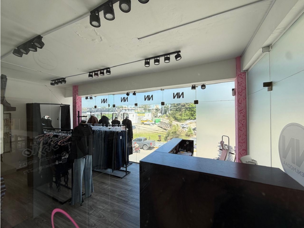 LOCAL COMERCIAL EN VENTA GALERÍA TAXCO CENTER - 3