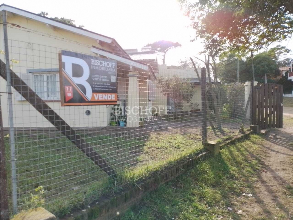 VENTA EN BLOCK, CHALET 3 AMB + 8 HABITACIONES CON BAÑO PRIVADO. - 2