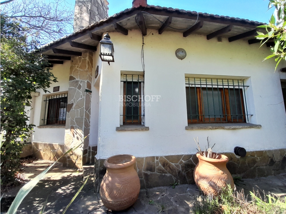 CASA DE 3 AMBIENTES, PLENO CENTRO DE VILLA GESELL - 3