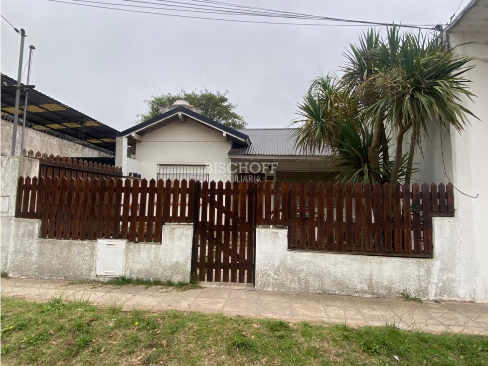 CASA DE 3 AMBIENTES, TODOS LOS SERVICIOS - 4