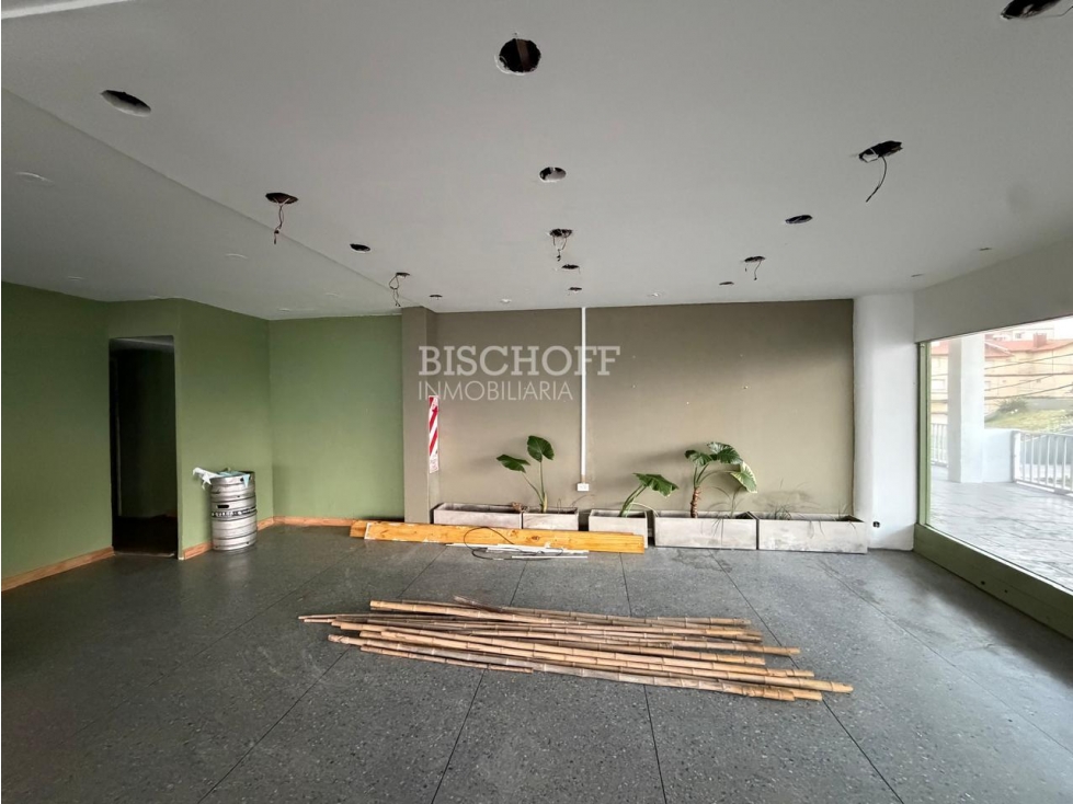 LOCAL COMERCIAL EN ALQUILER, FRENTE AL MAR - 3