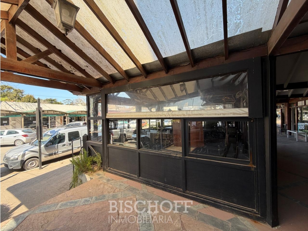 LOCAL COMERCIAL SOBRE AV. SHAW PINAMAR - 5