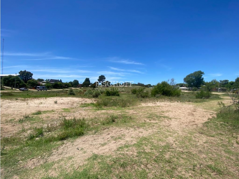 VENTA DE MANZANA EN CIRCUNVALACION, VILLA GESELL — foto 3