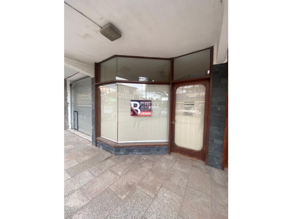 EXCELENTE LOCAL COMERCIAL, SOBRE AVENIDA BUENOS AIRES — foto 6