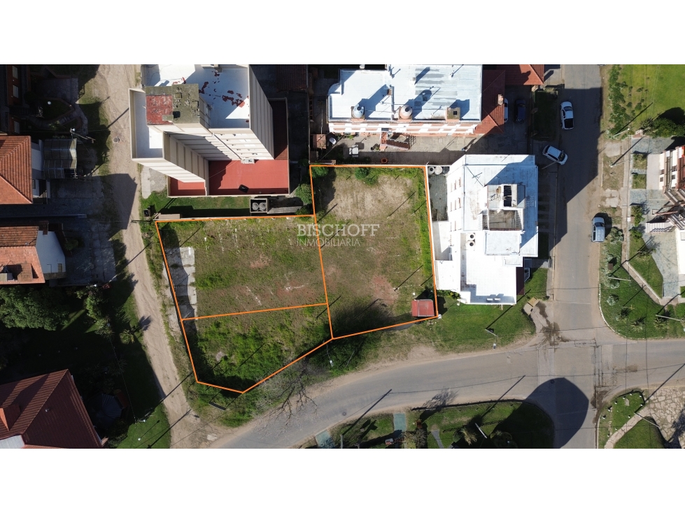 TERRENO MULTIFAMILIAR, ZONA CENTRO, A MTRS DEL MAR - 2