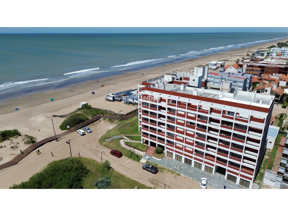 DEPARTAMENTO 4 AMBIENTES, FRENTE AL MAR. BALCON TERRAZA, VISTA AL MAR!