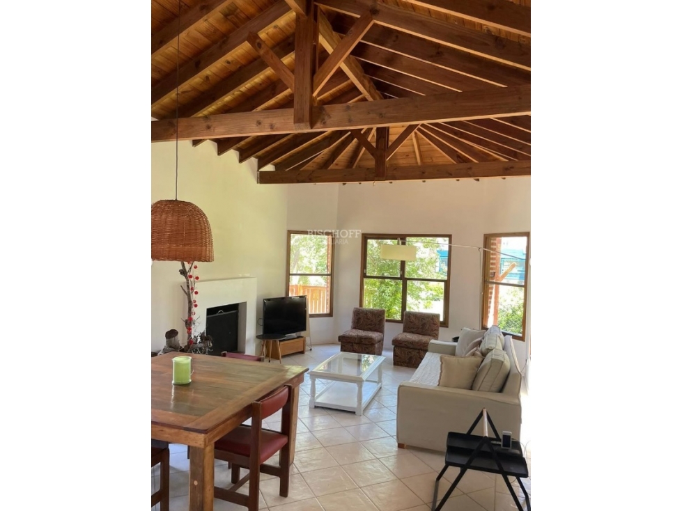 EXCELENTE CASA DE 4 AMBIENTES EN BARRIO NORTE — foto 5