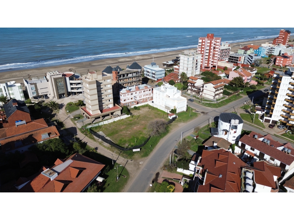 TERRENO MULTIFAMILIAR, ZONA CENTRO, A MTRS DEL MAR - 3