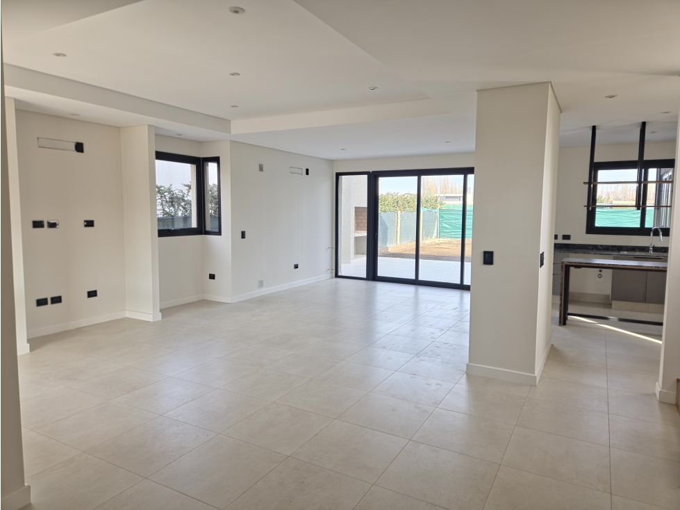 Casa en venta en B° Pueblo Malbec - Luján de Cuyo - 2