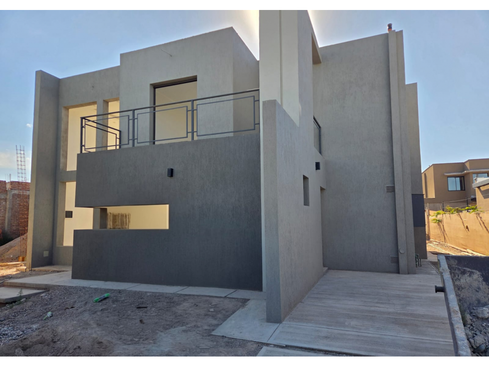 Casa en venta en Barrio Privado Lomas de Russell - Maipú - 2