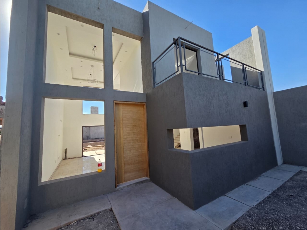 Casa en venta en Barrio Privado Lomas de Russell - Maipú - 1