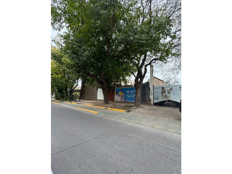 ¡ATENCIÃN INVERSORES! Lote en venta en la 5ta SecciÃ³n - Mendoza - 4