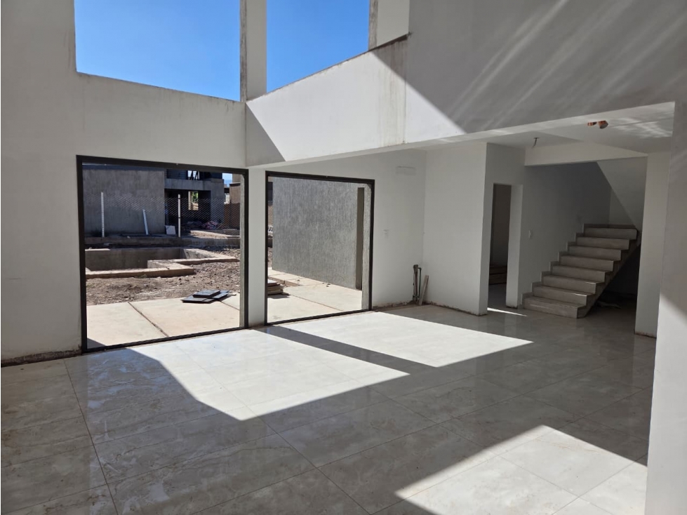 Casa en venta en Barrio Privado Lomas de Russell - Maipú - 6