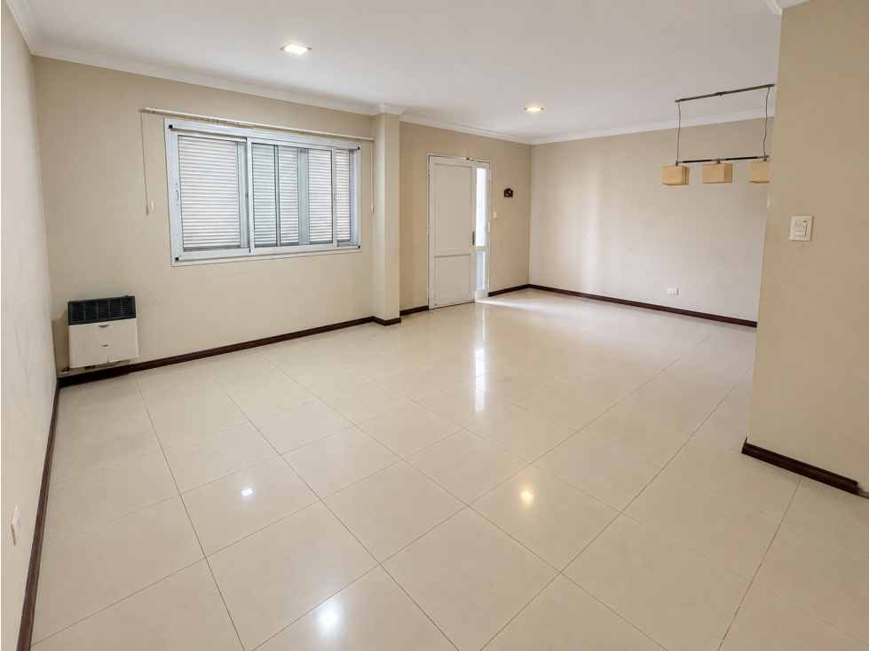 Casa en Venta - 3 dormitorios - Centro - 2