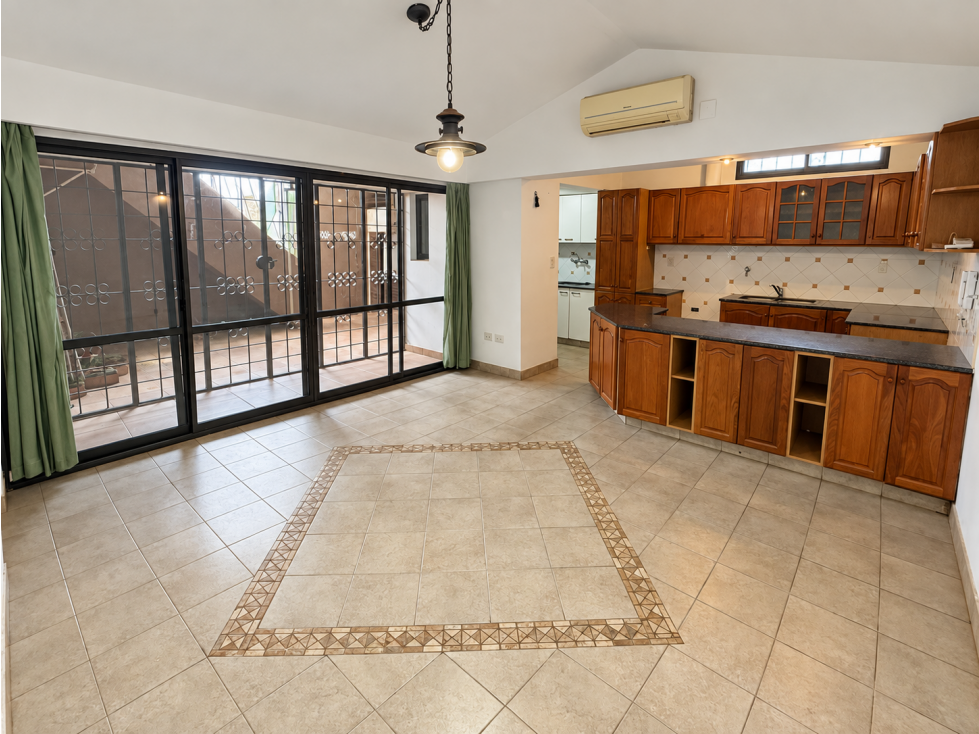 Casa en Venta - 3 dormitorios - Centro - 3