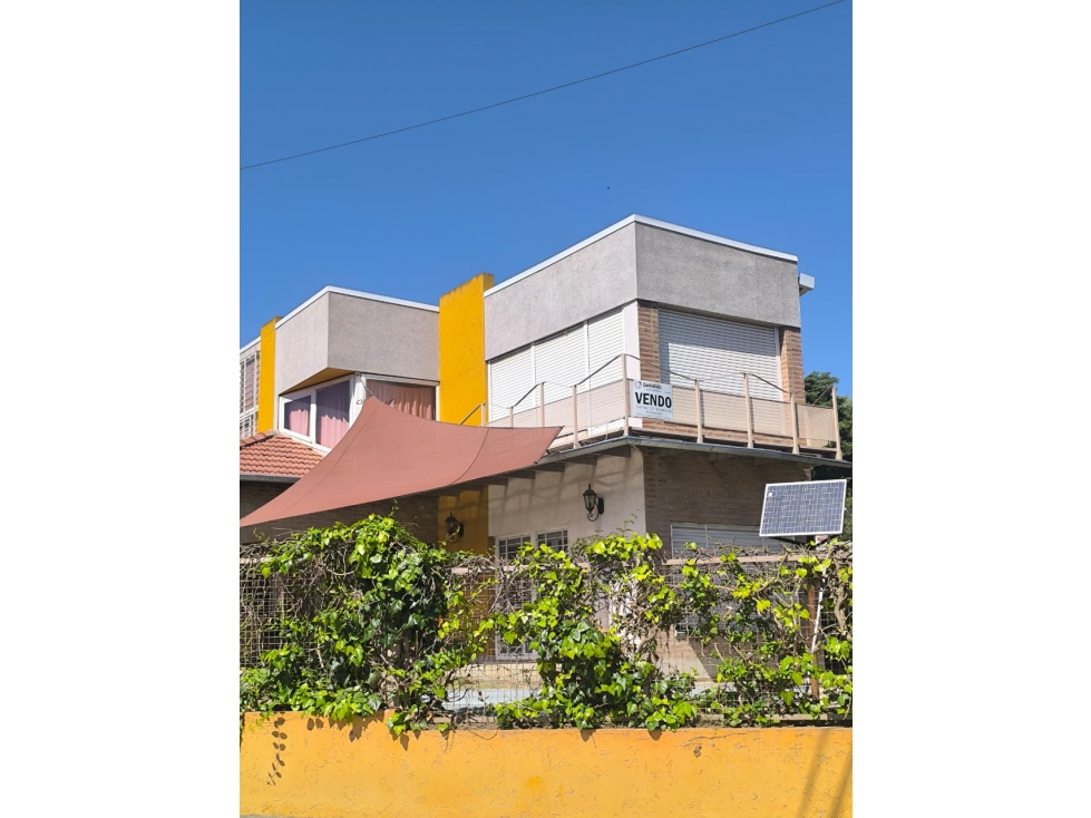 Casa en Barrio Residencial Carlos Paz - 1