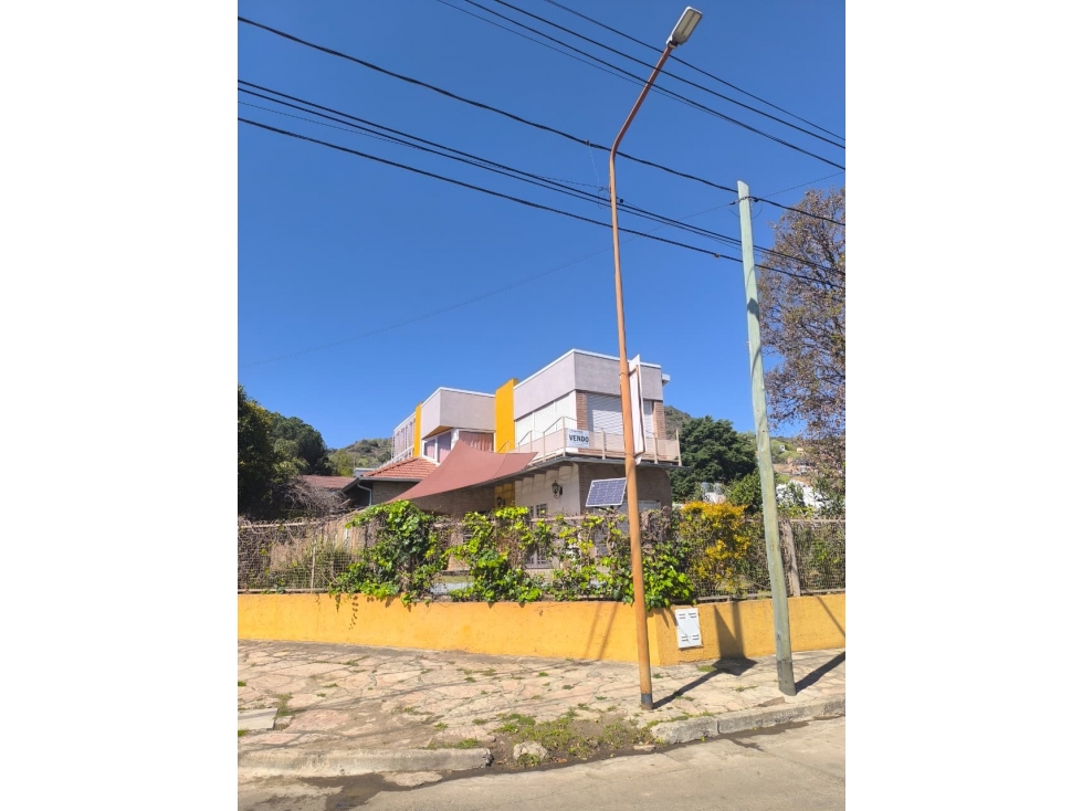 Casa en Barrio Residencial Carlos Paz - 2