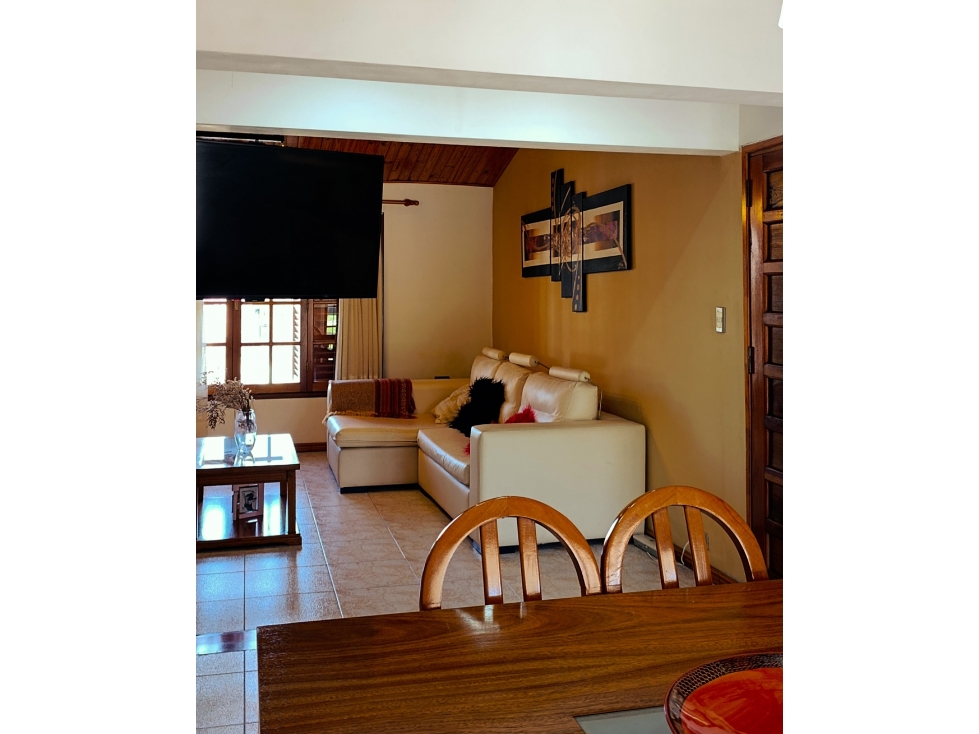 Hermosa casa en Villa Carlos Paz + 2 departamentos — foto 6