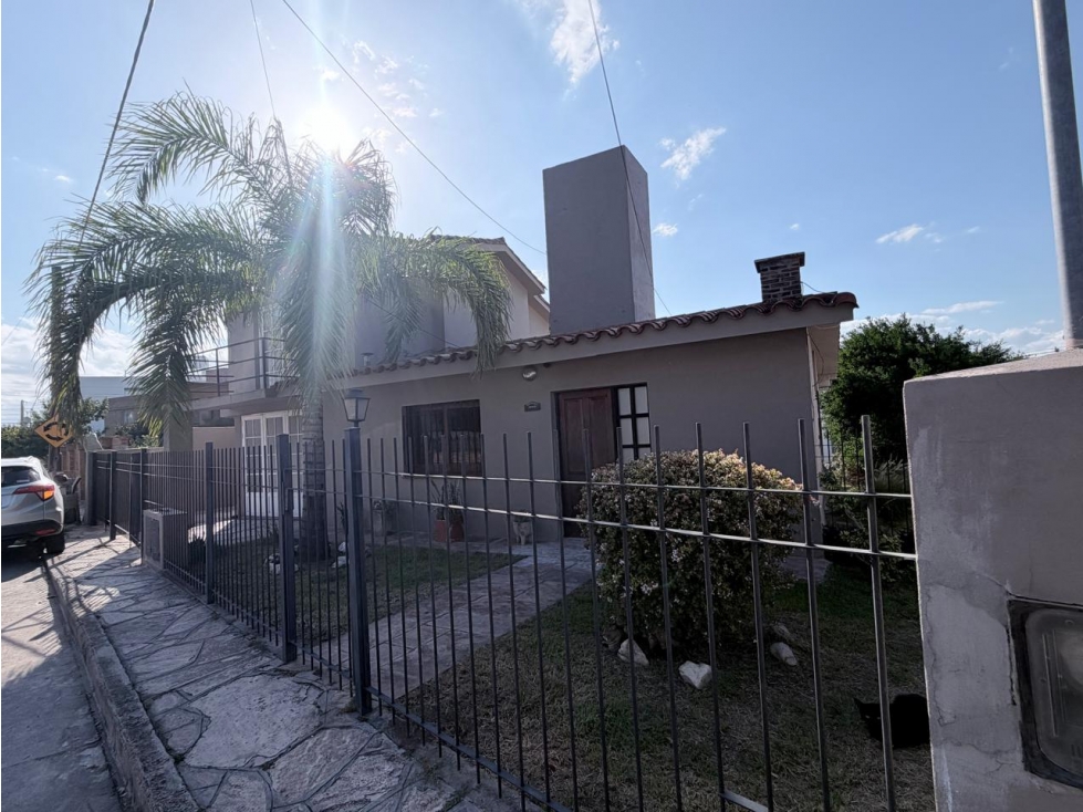 CASA Y DEPARTAMENTO EN CARLOS PAZ