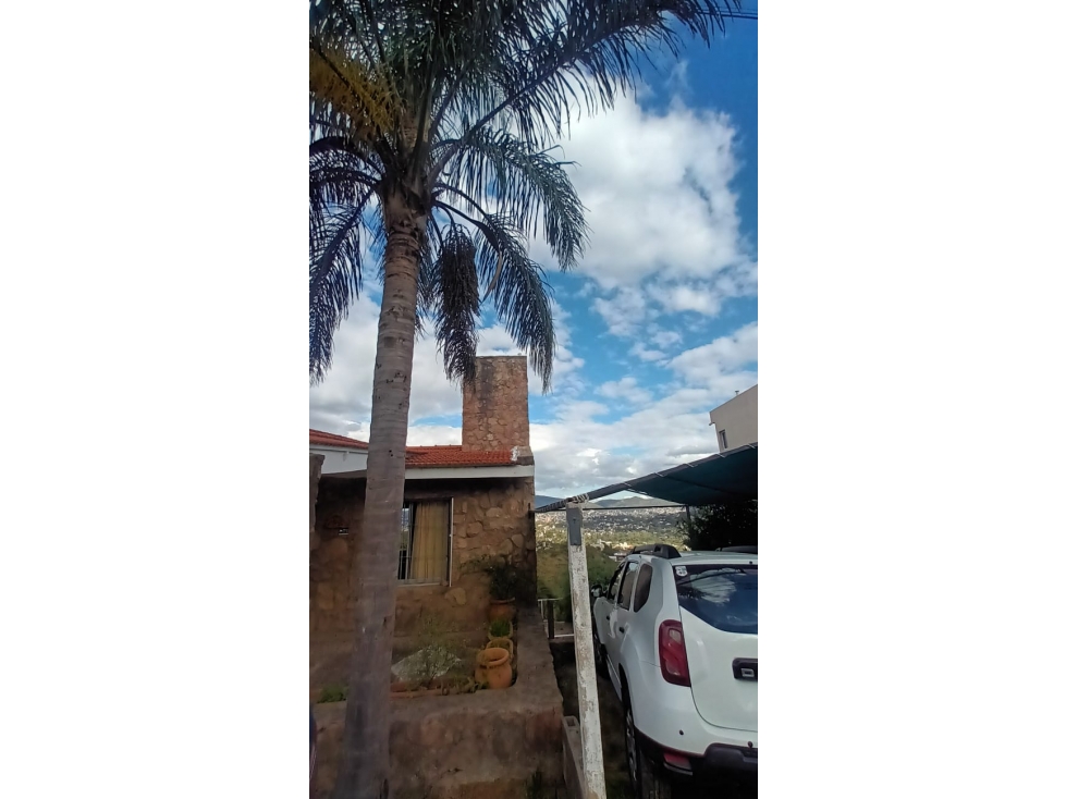 Casa con INCREIBLE VISTA AL LAGO - 3