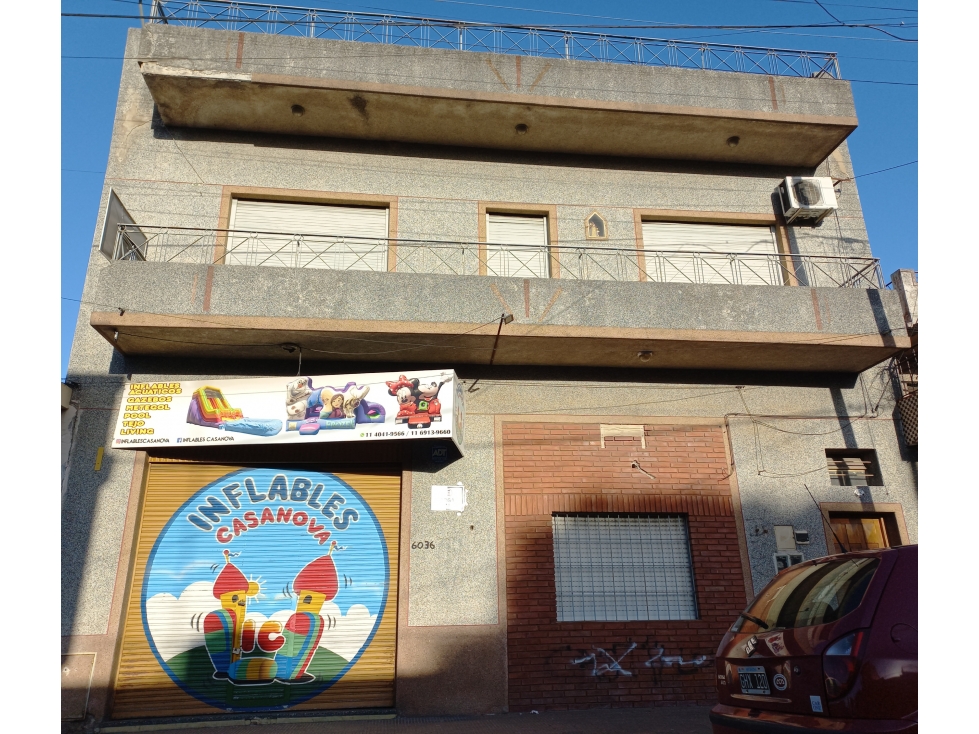 CASA CON DEPTO Y LOCAL ...CALLE LASCANO