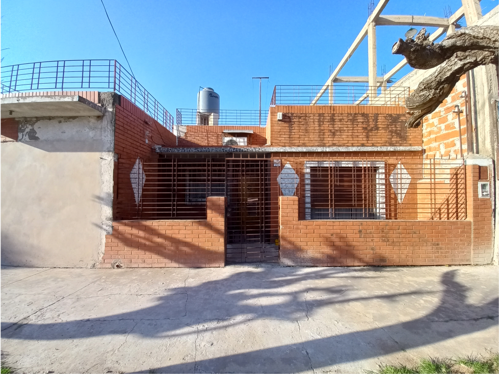 CASA VENTA CALLE ALMEIRA - 1