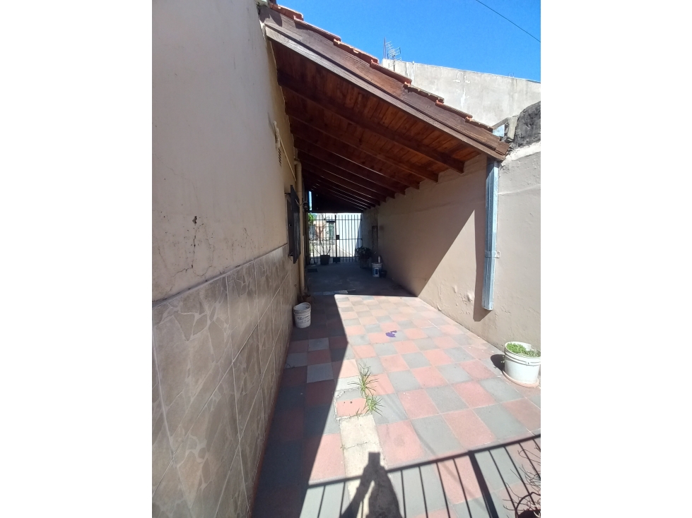 CASA CON LOCAL SOBRE RUCCI — foto 5