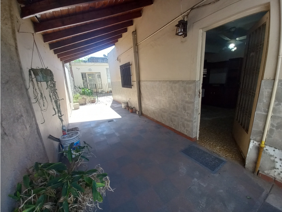 CASA CON LOCAL SOBRE RUCCI — foto 4