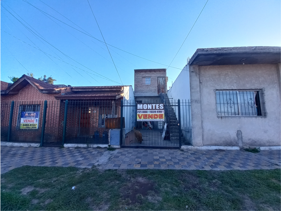 CASA CON DEPTO Y LOCAL BARRIO ATALAYA - 1